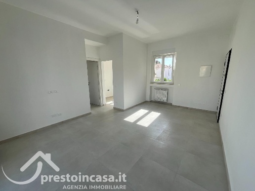 appartamento in vendita a Viareggio in zona Marco Polo