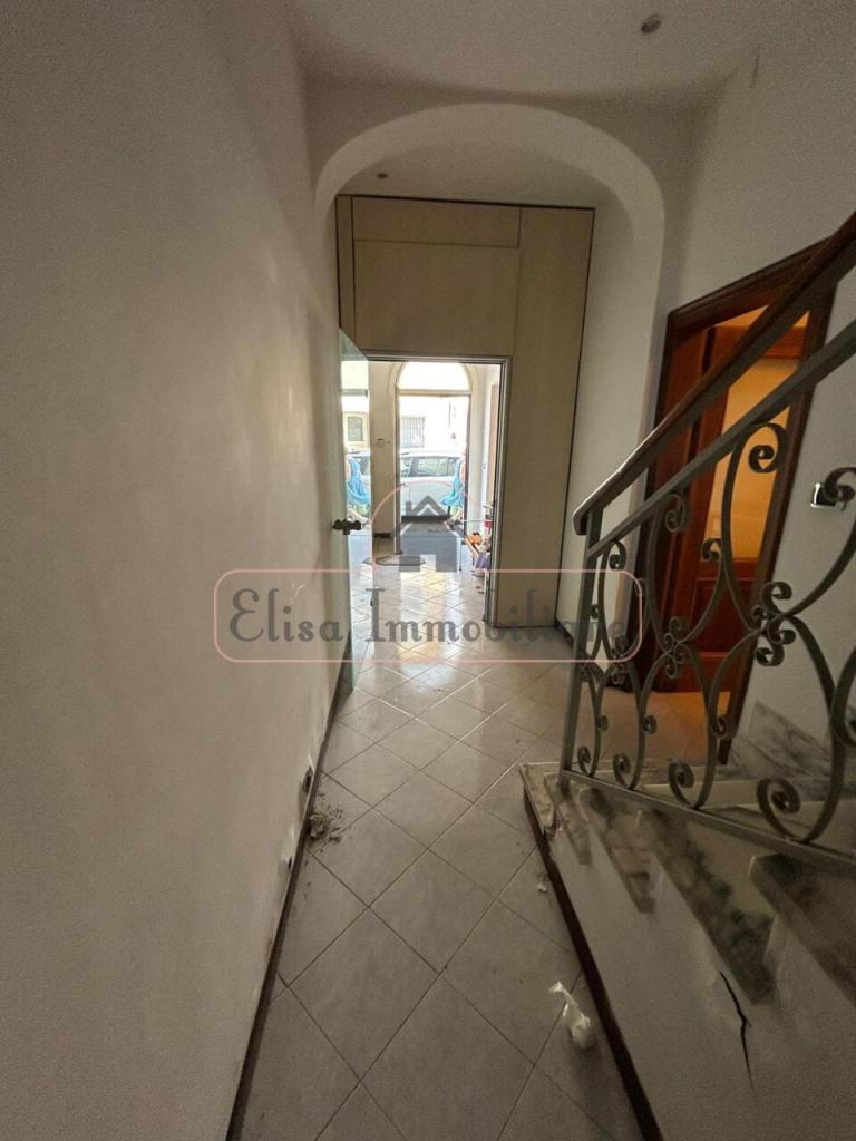 casa indipendente in vendita a Viareggio in zona Centro Storico