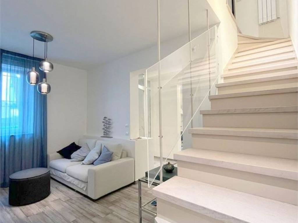 casa indipendente in vendita a Viareggio in zona Campo d'Aviazione