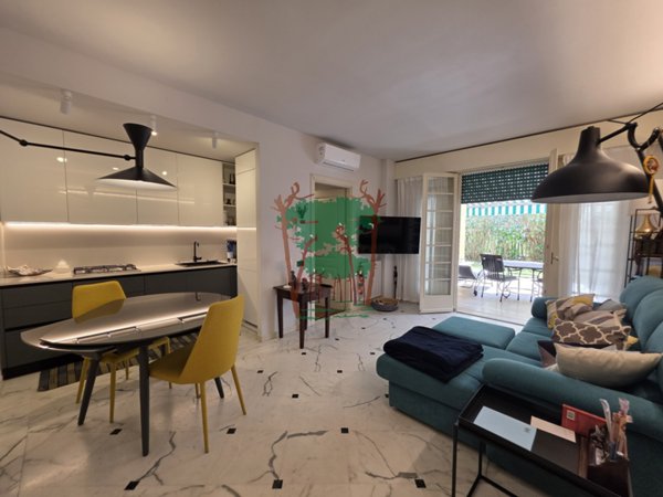 appartamento in vendita a Viareggio