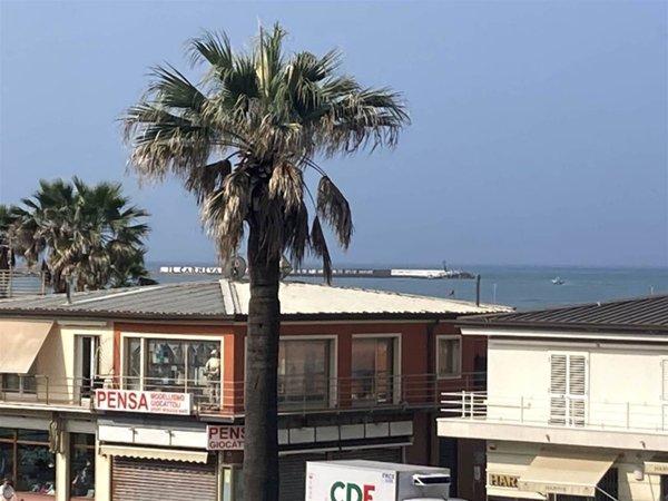 appartamento in vendita a Viareggio