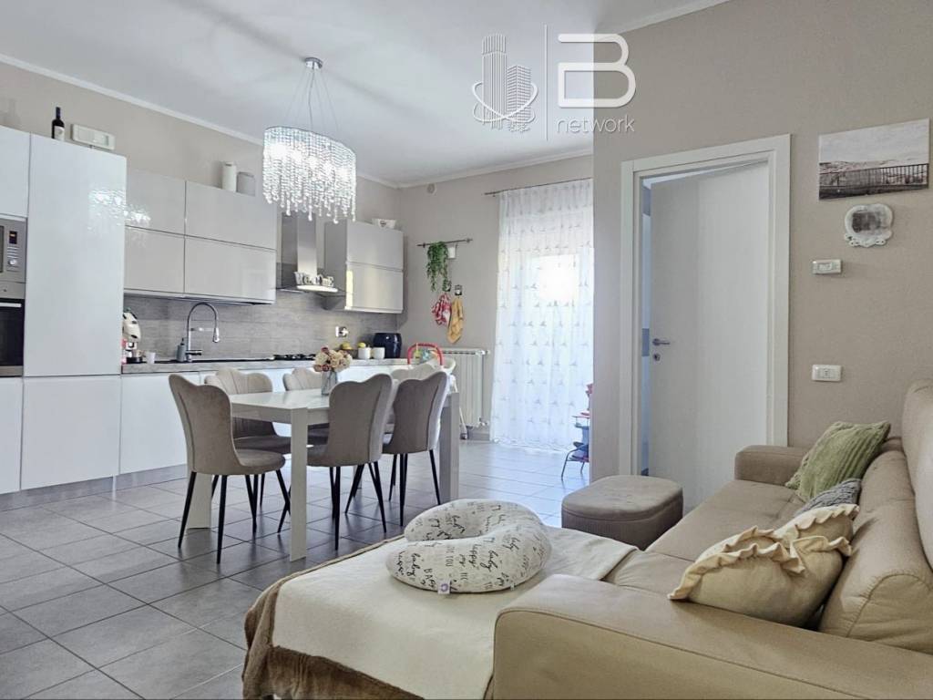 appartamento in vendita a Viareggio in zona Torre del Lago