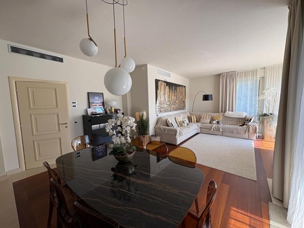 appartamento in vendita a Viareggio in zona Marco Polo