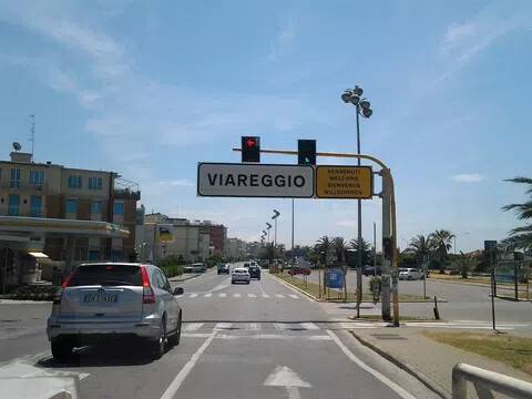negozio in vendita a Viareggio