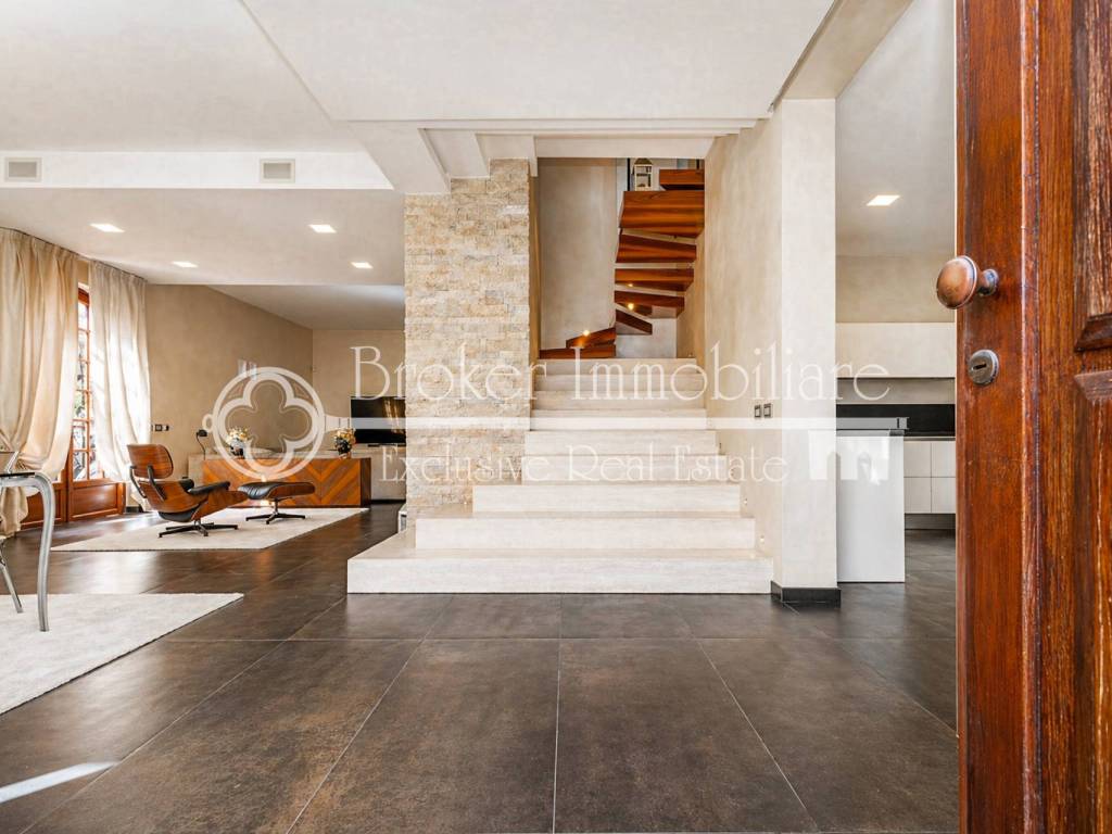 casa indipendente in vendita a Viareggio in zona Marco Polo