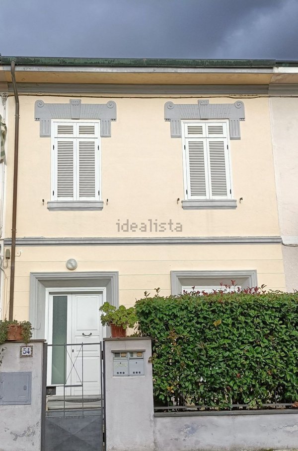 appartamento in vendita a Viareggio in zona Don Bosco