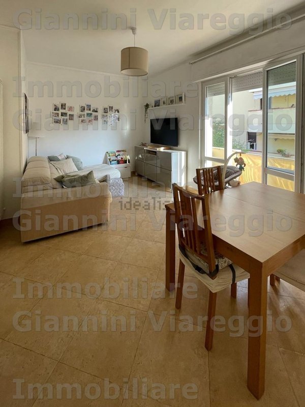 appartamento in vendita a Viareggio in zona Campo d'Aviazione