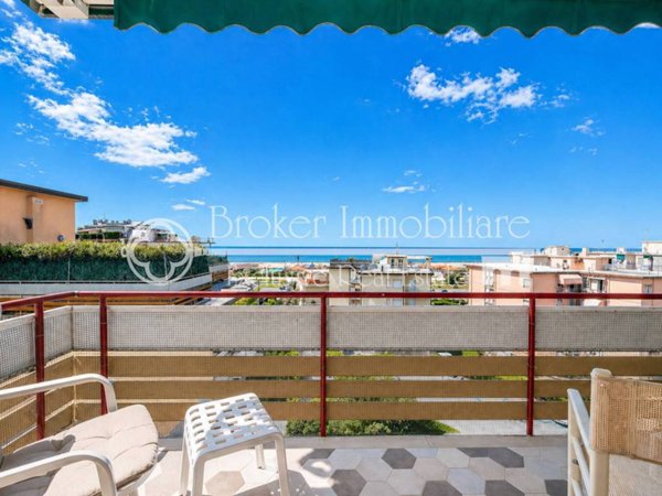 appartamento in vendita a Viareggio in zona Marco Polo