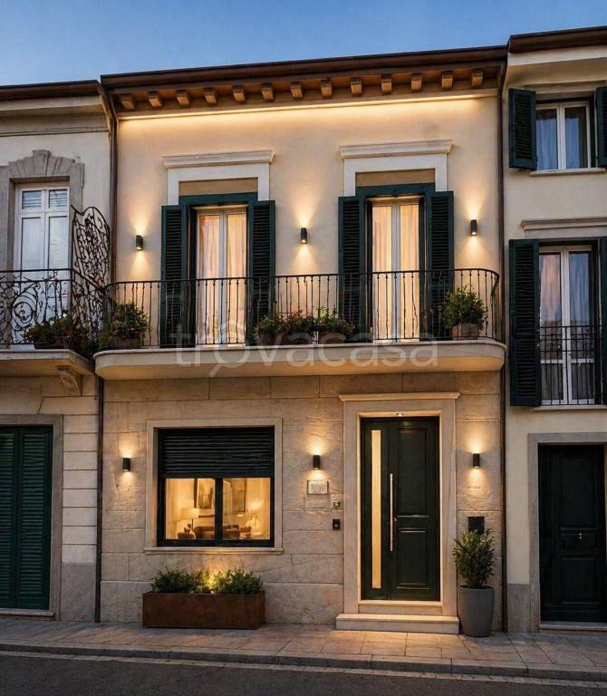 casa indipendente in vendita a Viareggio in zona Centro Storico