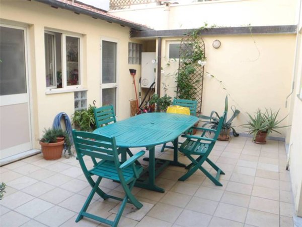 casa indipendente in vendita a Viareggio in zona Centro Storico