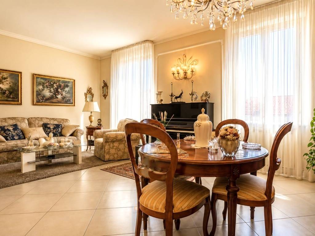 appartamento in vendita a Viareggio