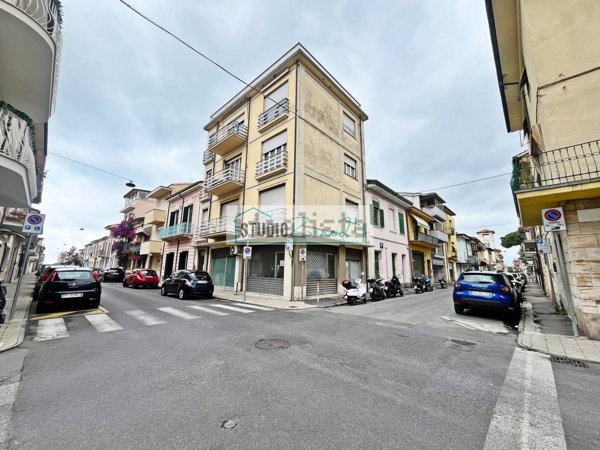 appartamento in vendita a Viareggio