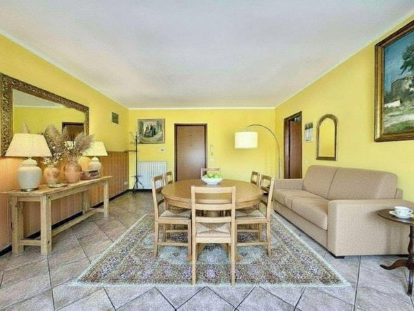 appartamento in vendita a Viareggio in zona Migliarina