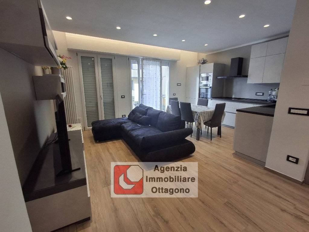 appartamento in vendita a Viareggio in zona Marco Polo