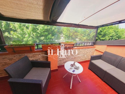 casa indipendente in vendita a Viareggio