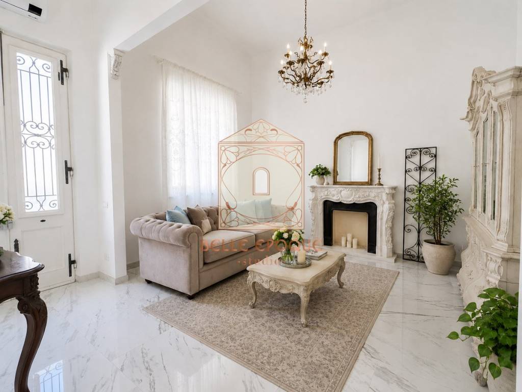 casa indipendente in vendita a Viareggio