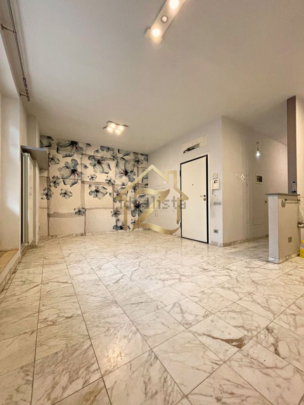 appartamento in vendita a Viareggio in zona Marco Polo
