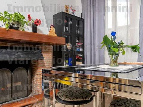 appartamento in vendita a Viareggio in zona Campo d'Aviazione