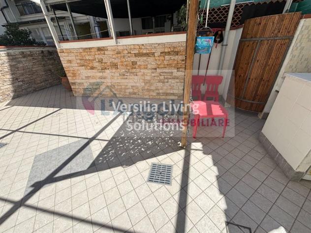 casa indipendente in vendita a Viareggio in zona Marco Polo