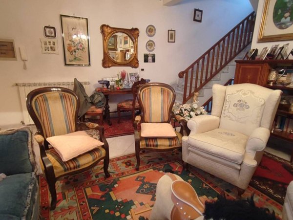 casa indipendente in vendita a Viareggio in zona Torre del Lago