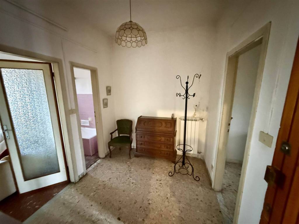appartamento in vendita a Viareggio in zona Marco Polo