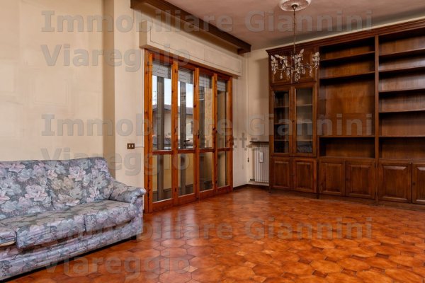 casa indipendente in vendita a Viareggio in zona Campo d'Aviazione