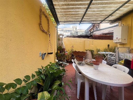 casa indipendente in vendita a Viareggio in zona Centro Storico