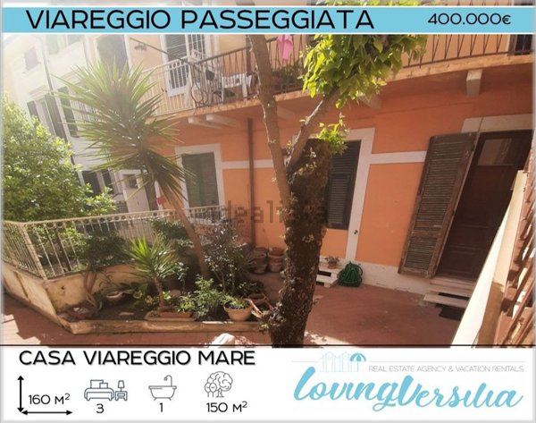 casa indipendente in vendita a Viareggio