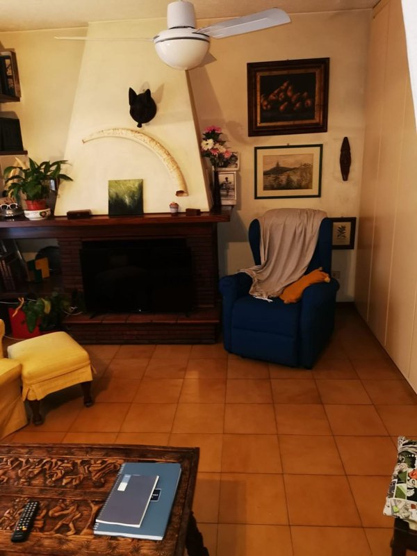 casa indipendente in vendita a Viareggio