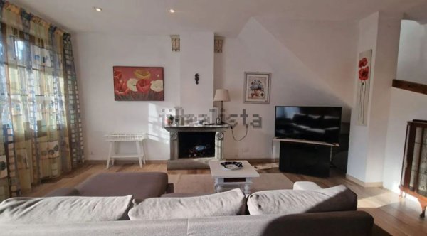 casa indipendente in vendita a Viareggio in zona Torre del Lago