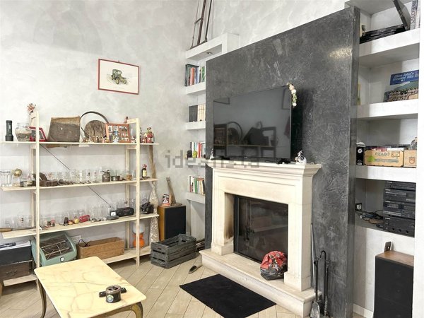 casa indipendente in vendita a Viareggio in zona Torre del Lago