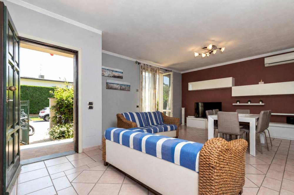 casa indipendente in vendita a Viareggio in zona Don Bosco