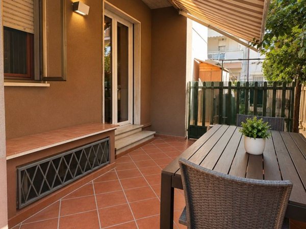 casa indipendente in vendita a Viareggio in zona Campo d'Aviazione