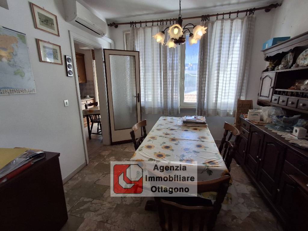 casa indipendente in vendita a Viareggio in zona Marco Polo