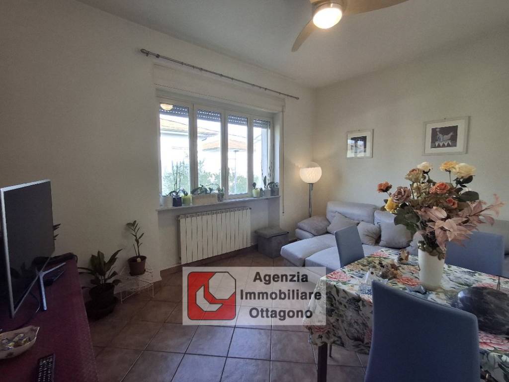 appartamento in vendita a Viareggio in zona Marco Polo