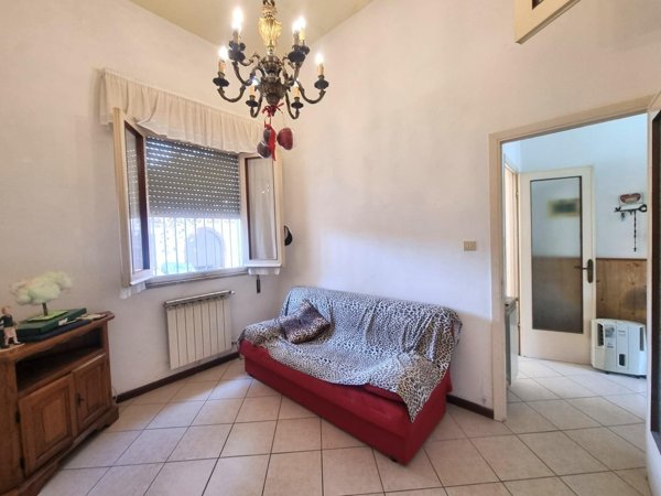 casa indipendente in vendita a Viareggio in zona Marco Polo