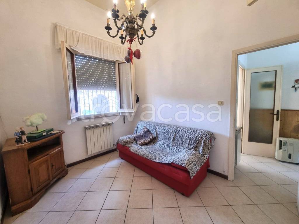 casa indipendente in vendita a Viareggio in zona Marco Polo