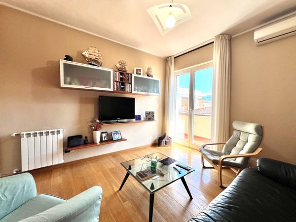 appartamento in vendita a Viareggio in zona Marco Polo