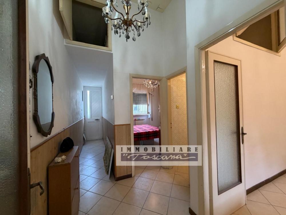 casa indipendente in vendita a Viareggio in zona Marco Polo