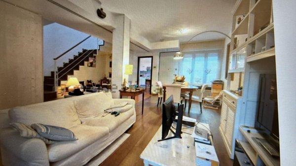 casa indipendente in vendita a Viareggio in zona Centro Storico