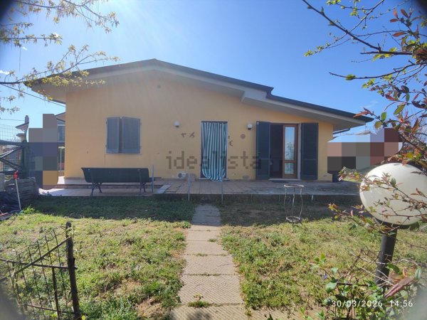 casa indipendente in vendita a Viareggio