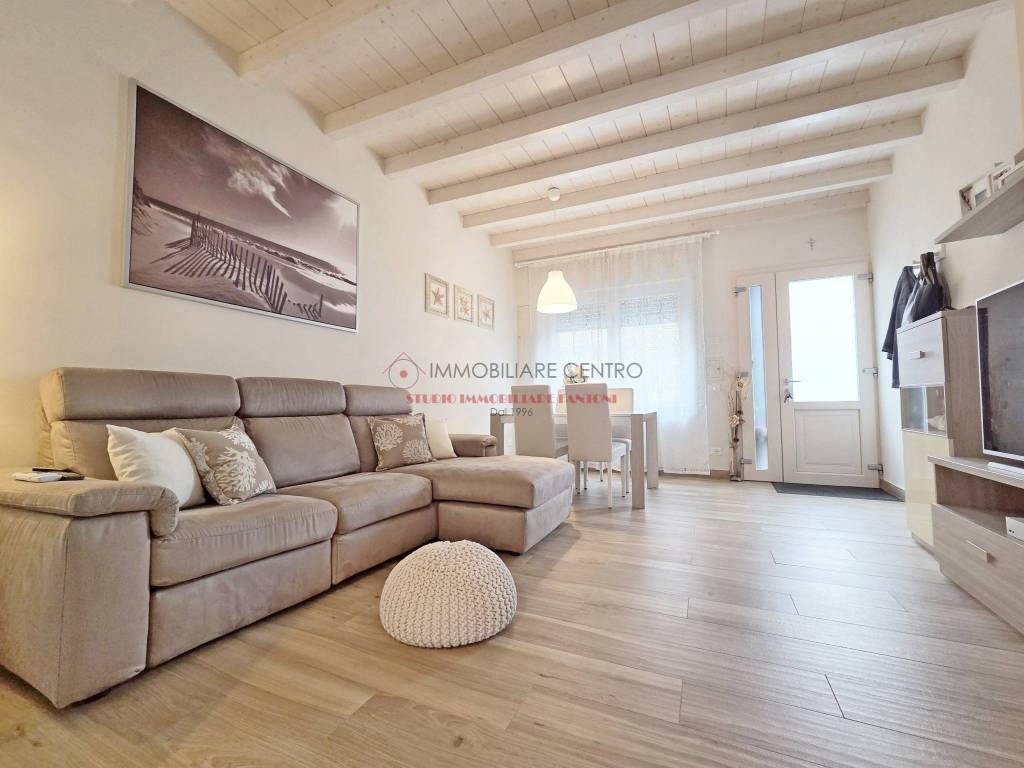 casa indipendente in vendita a Viareggio in zona Don Bosco