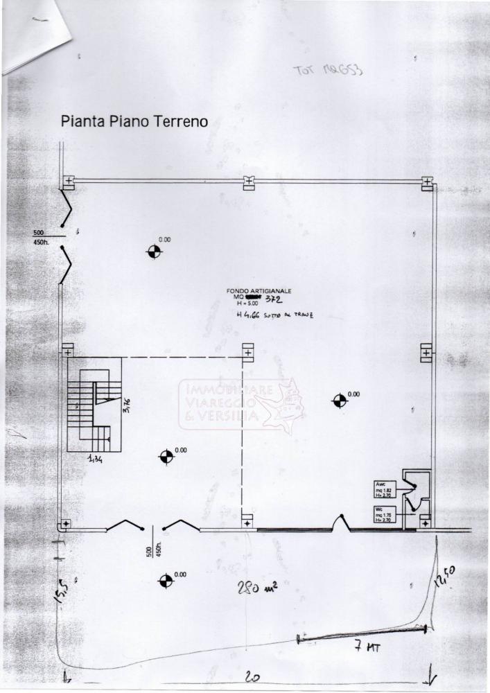 locale di sgombero in vendita a Viareggio