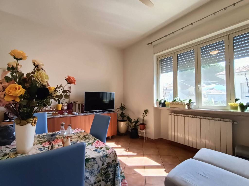 appartamento in vendita a Viareggio in zona Don Bosco