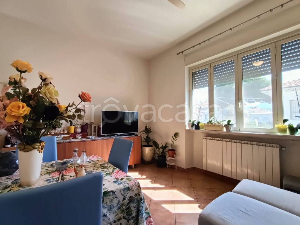 appartamento in vendita a Viareggio in zona Don Bosco