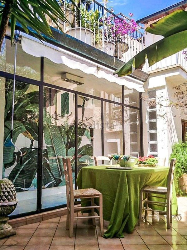 casa indipendente in vendita a Viareggio in zona Centro Storico