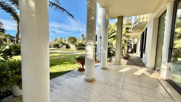 appartamento in vendita a Viareggio in zona Marco Polo