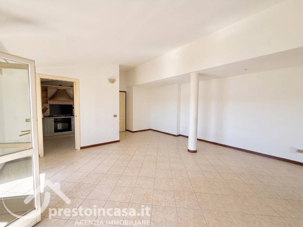 appartamento in vendita a Viareggio in zona Migliarina