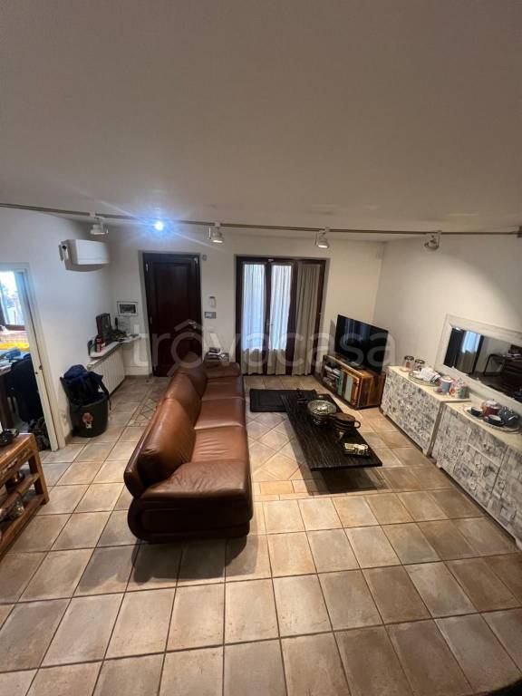 casa indipendente in vendita a Viareggio in zona Migliarina