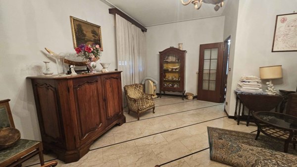 casa indipendente in vendita a Viareggio in zona Centro Storico